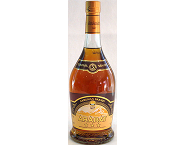 Yerevan-Brandy-Company-Ararat-3-star-700ml.jpg